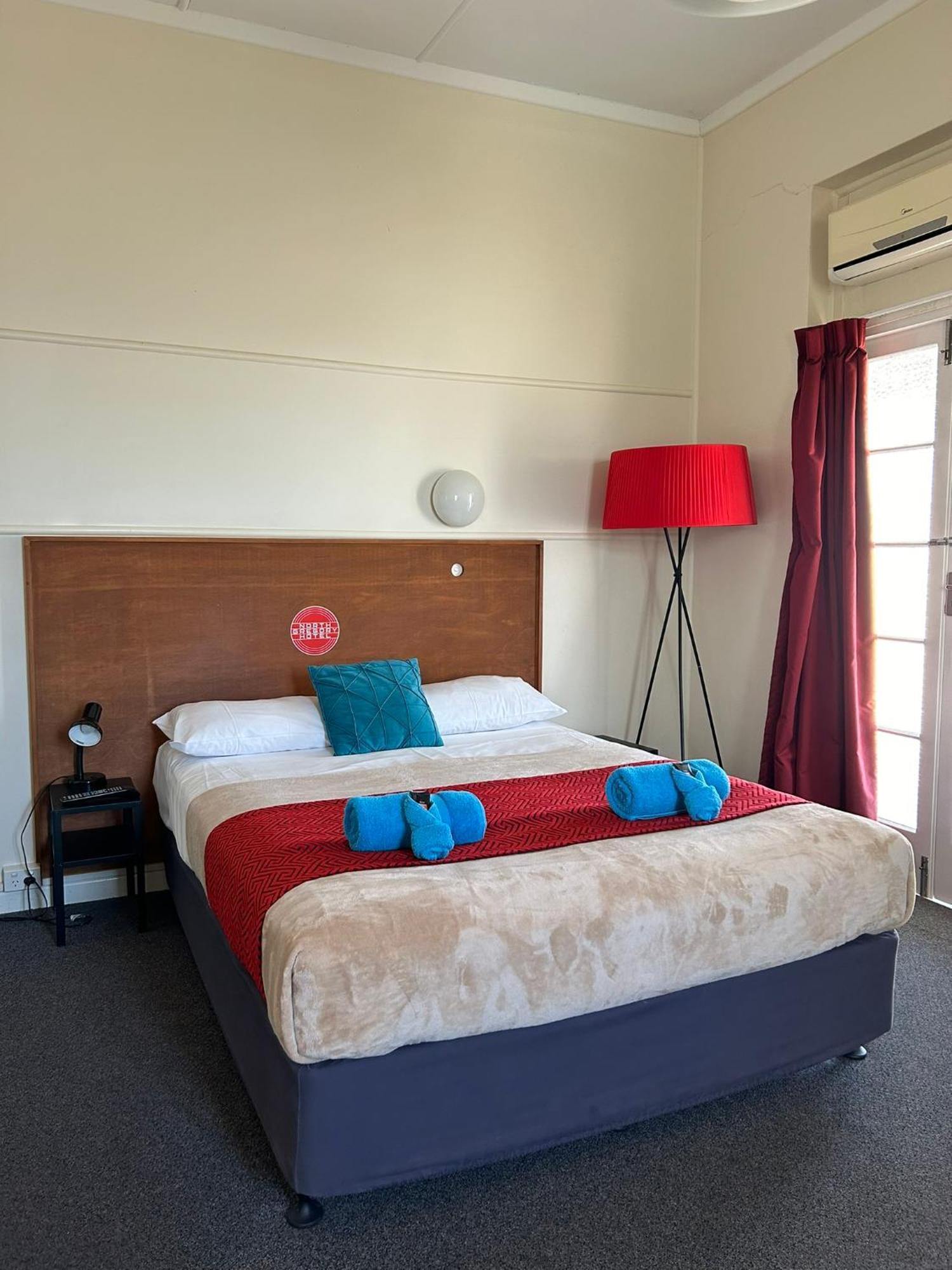 North Gregory Hotel Winton Bagian luar foto